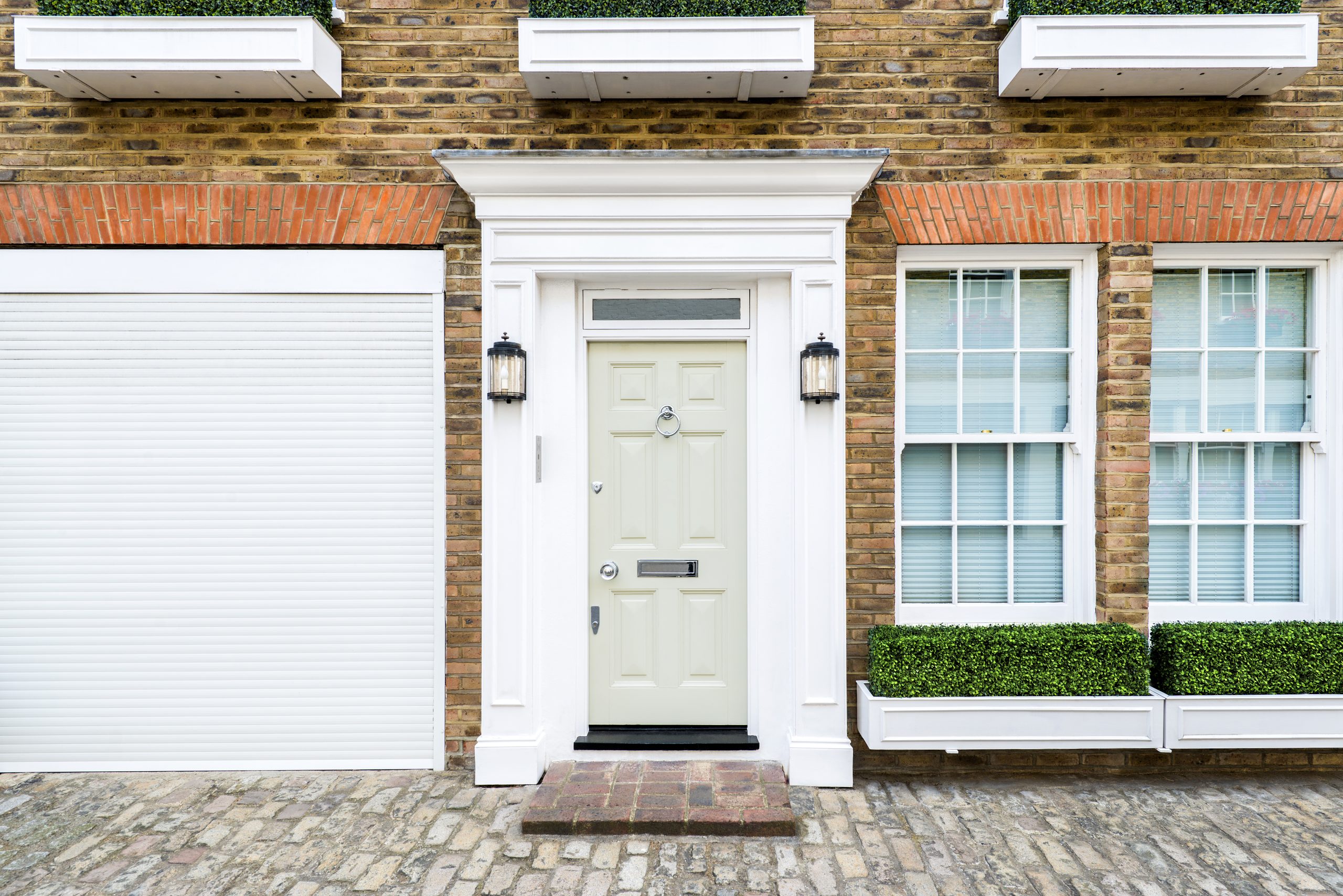 garage doors Hampshire 